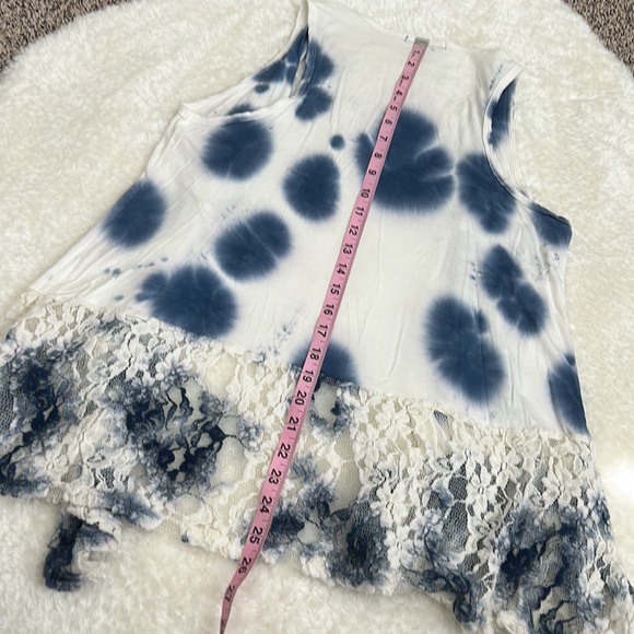 T party women’s medium tie dye vest - Picture 5 of 7